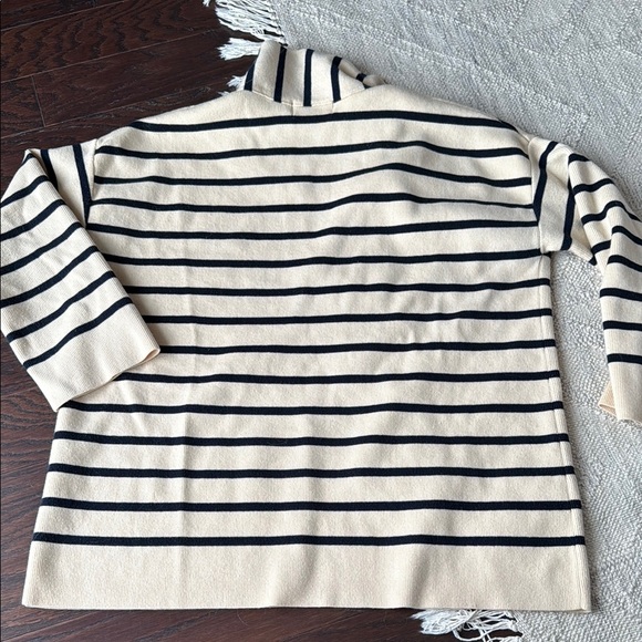 Pomander Place Collared Pullover striped Sweater - Picture 7 of 7